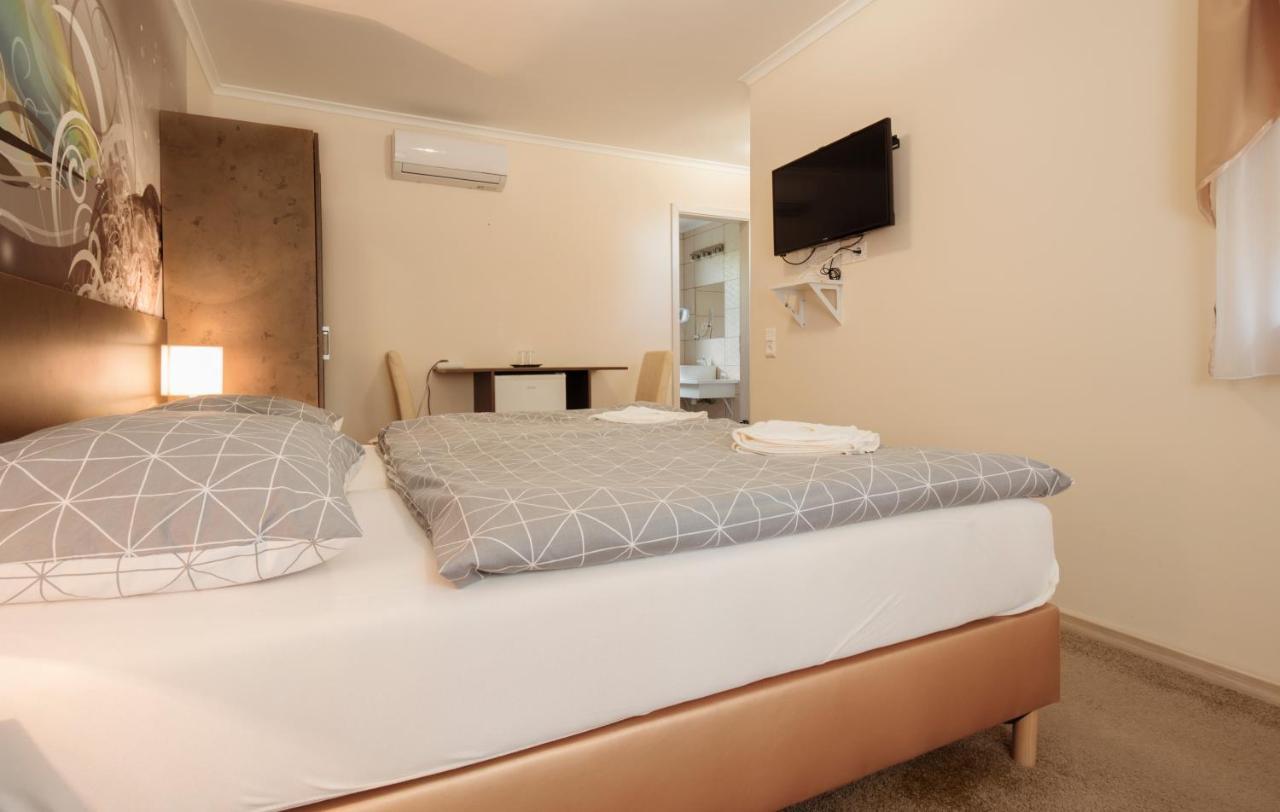 Ponty-Lak Panzio Guest House Davod Exterior photo
