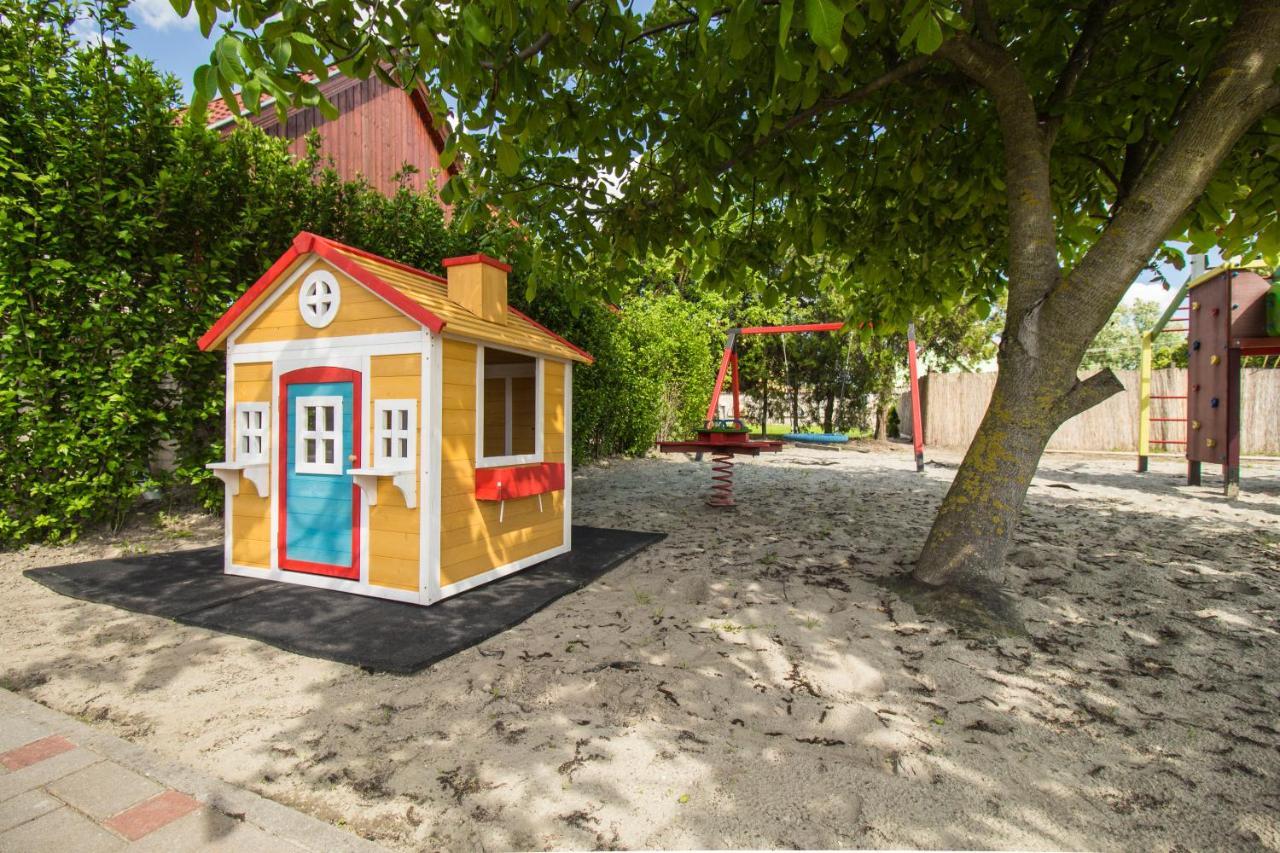 Ponty-Lak Panzio Guest House Davod Exterior photo